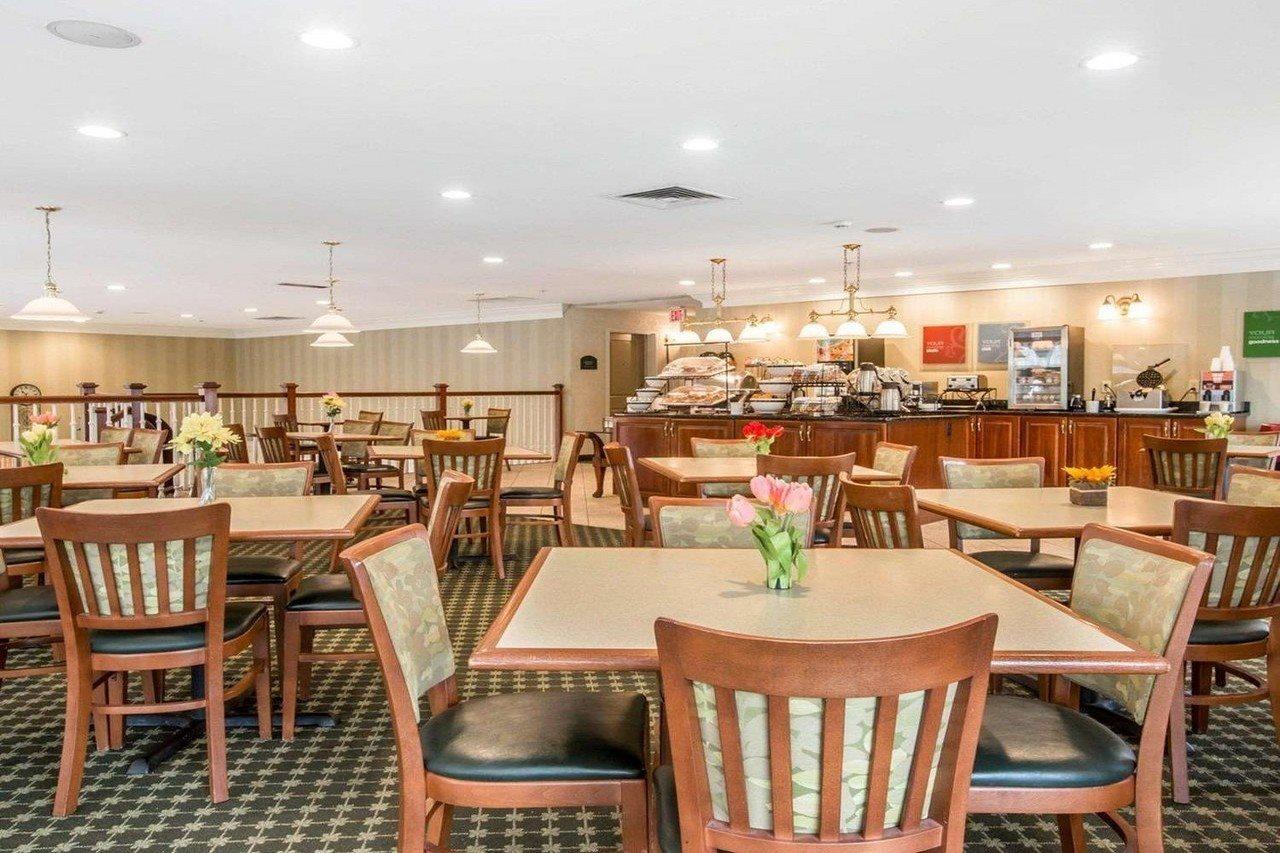 Hotel Comfort & - Albany 3*