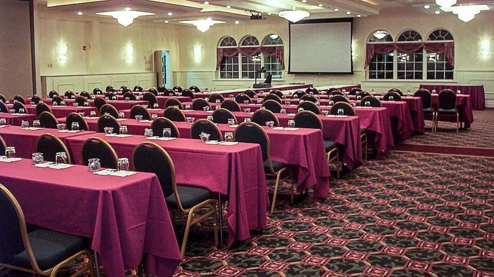 Hotel Comfort & - Albany 3*