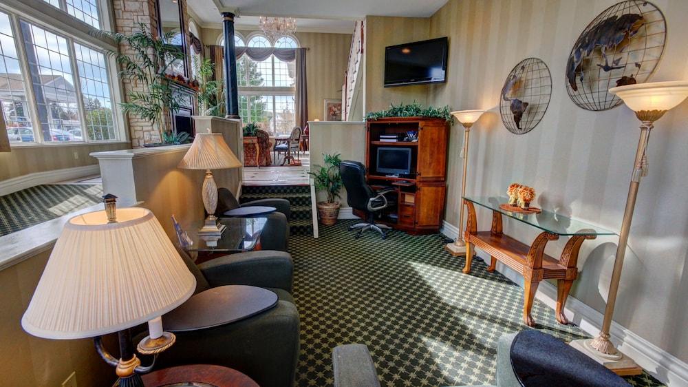Comfort & - Albany Hotel East Greenbush