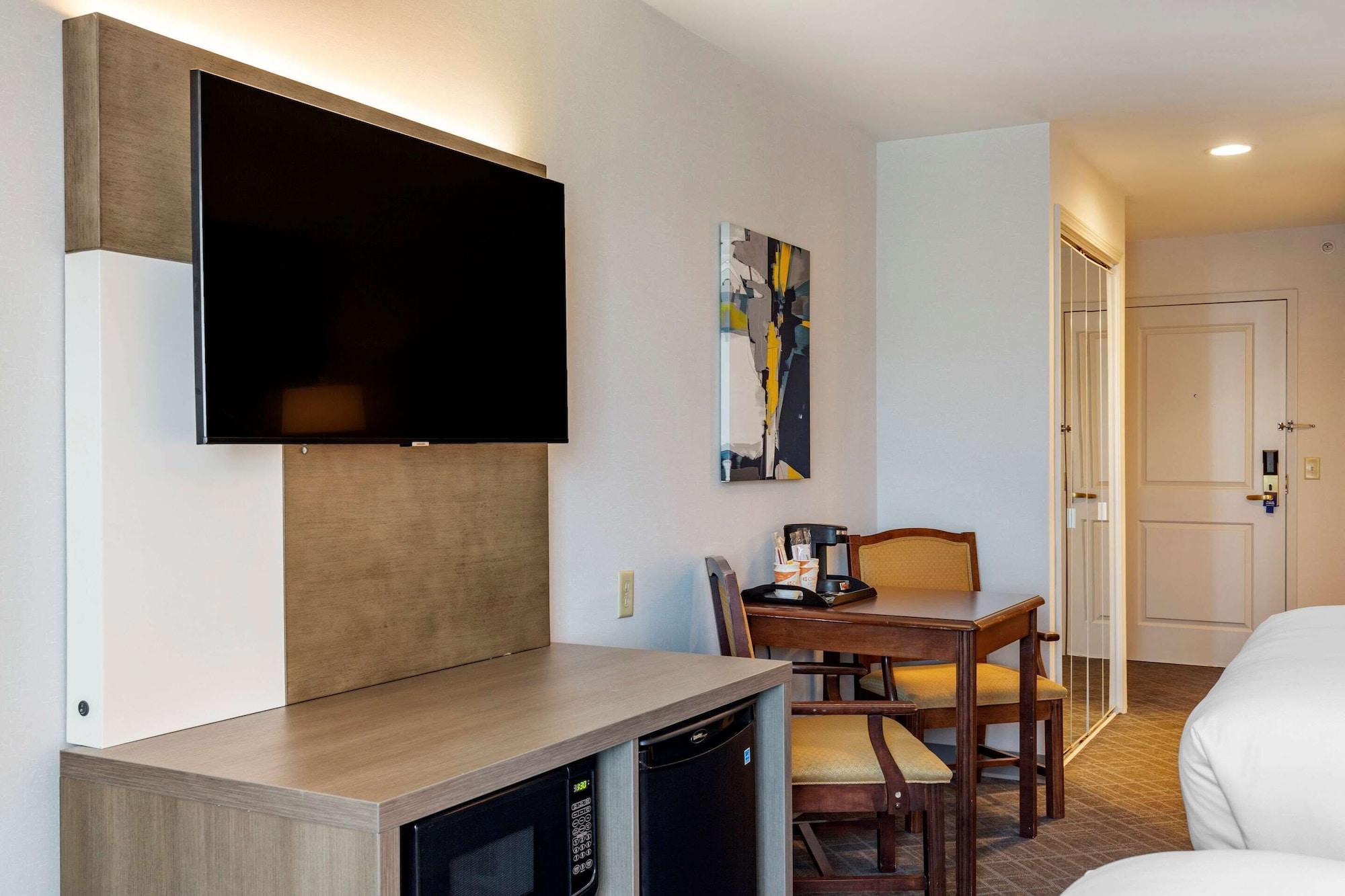 Comfort & - Albany Hotel 3*